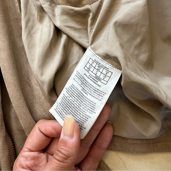 Guess Like New Taupe Two Piece Set - Belted Vest and Shorts - Picture 3 of 5